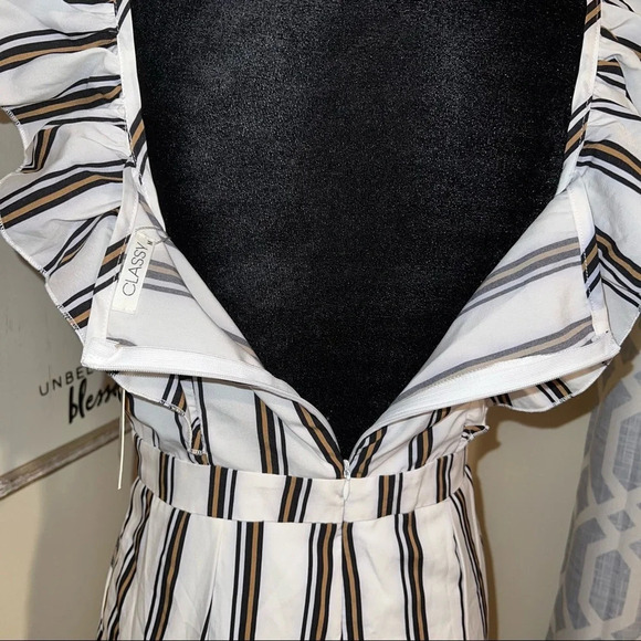 New with tag Striped jumpsuit with ruffle details short sleeve jumpsuit - Picture 9 of 14